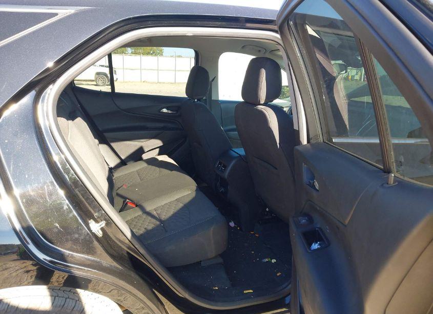 Photo 8 of 2018 Chevrolet Equinox LT (VIN 2GNAXJEV5J6224181)