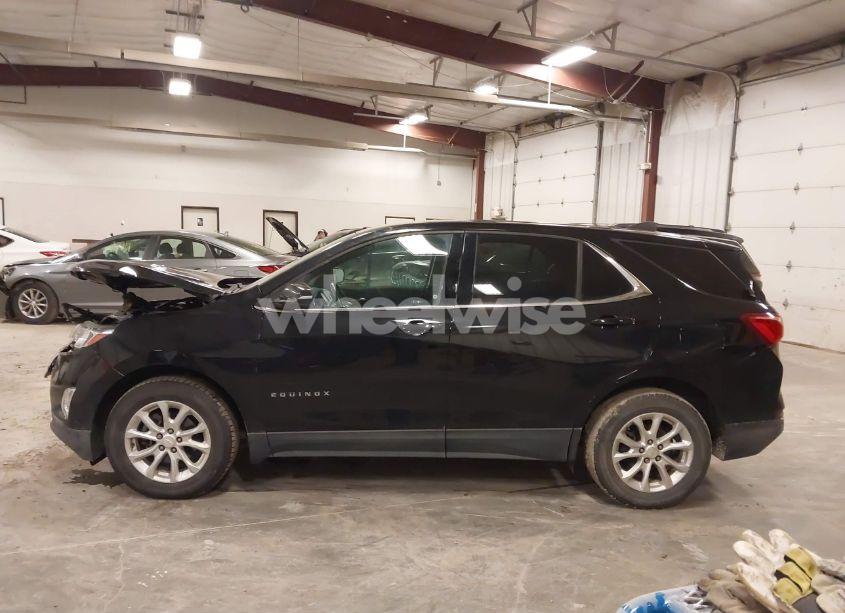 Photo 14 of 2018 Chevrolet Equinox LT (VIN 2GNAXJEV5J6252627)