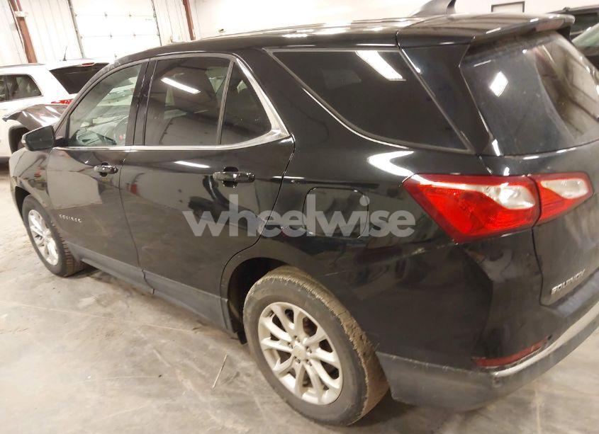 Photo 3 of 2018 Chevrolet Equinox LT (VIN 2GNAXJEV5J6252627)