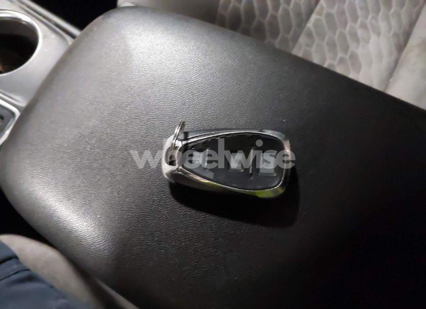 Photo 11 of 2018 Chevrolet Equinox LT (VIN 2GNAXJEV5J6286888)