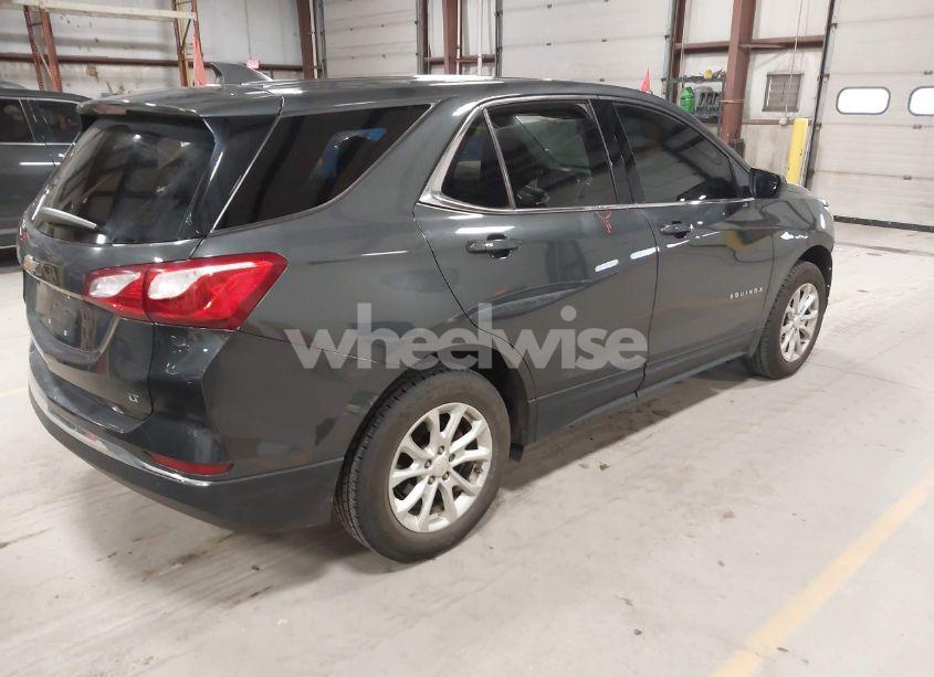 Photo 4 of 2018 Chevrolet Equinox LT (VIN 2GNAXJEV5J6286888)