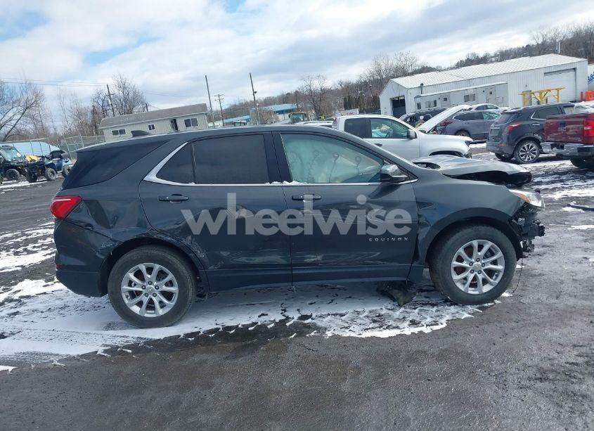 Photo 13 of 2018 Chevrolet Equinox LT (VIN 2GNAXJEV5J6303575)