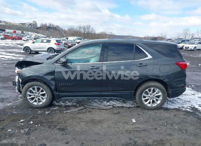 Photo 14 of 2018 Chevrolet Equinox LT (VIN 2GNAXJEV5J6303575)