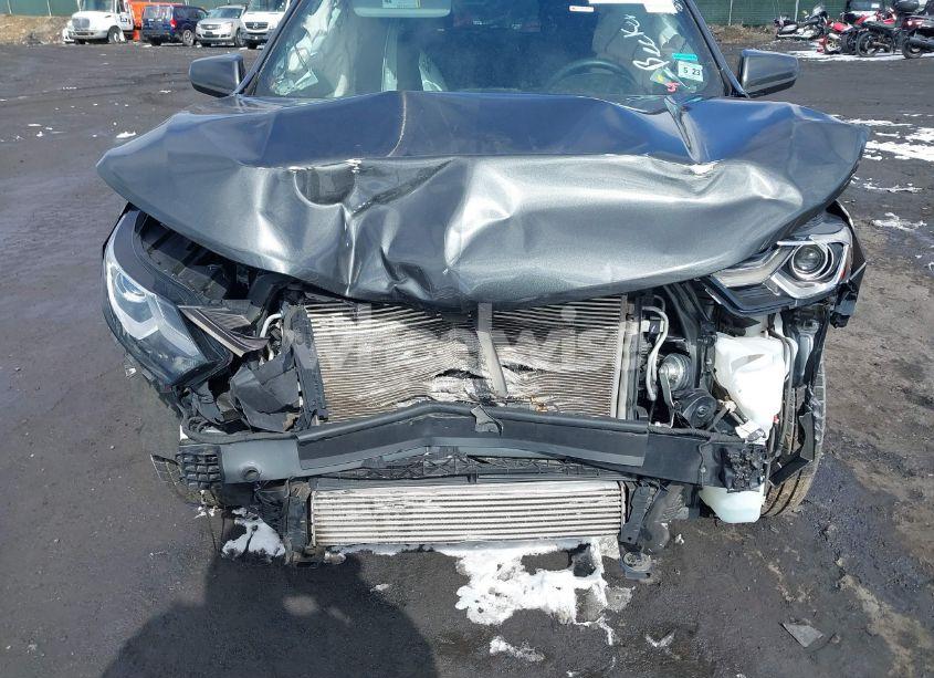 Photo 6 of 2018 Chevrolet Equinox LT (VIN 2GNAXJEV5J6303575)