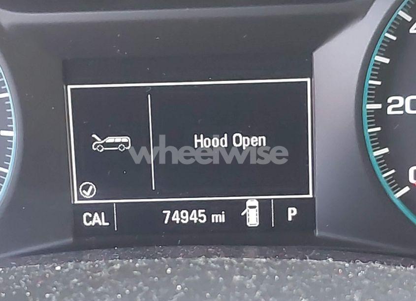 Photo 15 of 2018 Chevrolet Equinox LT (VIN 2GNAXJEV5J6322661)