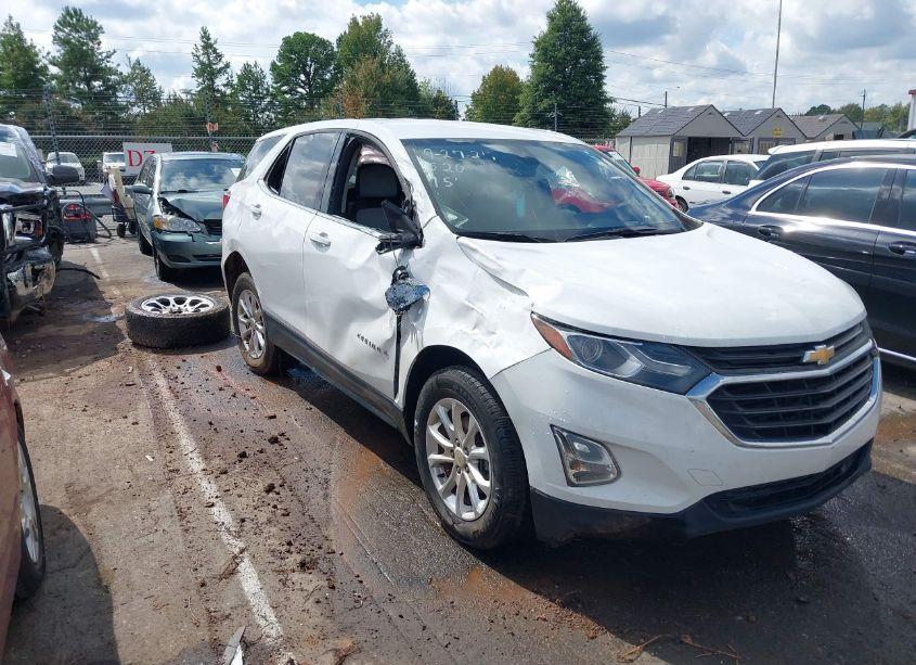 2019 Chevrolet Equinox LT (VIN 2GNAXJEV5K6151976) main photo