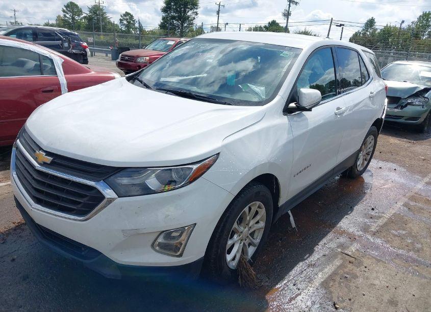 Photo 2 of 2019 Chevrolet Equinox LT (VIN 2GNAXJEV5K6151976)