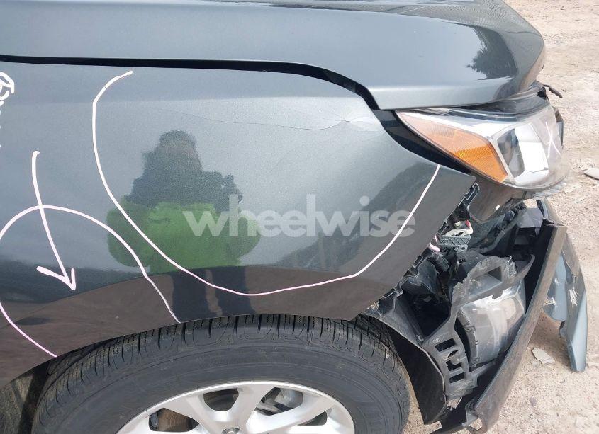 Photo 18 of 2019 Chevrolet Equinox LT (VIN 2GNAXJEV5K6168695)