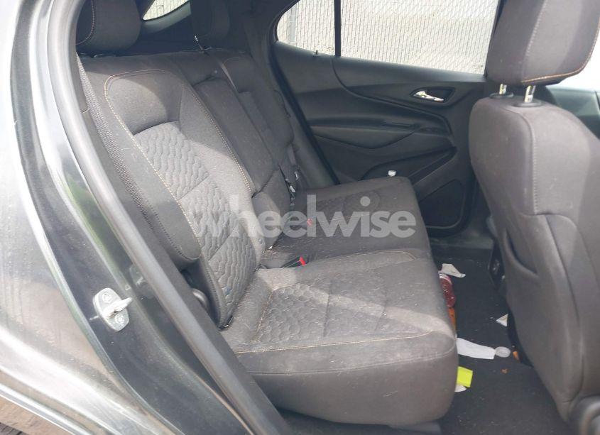 Photo 8 of 2019 Chevrolet Equinox LT (VIN 2GNAXJEV5K6168695)