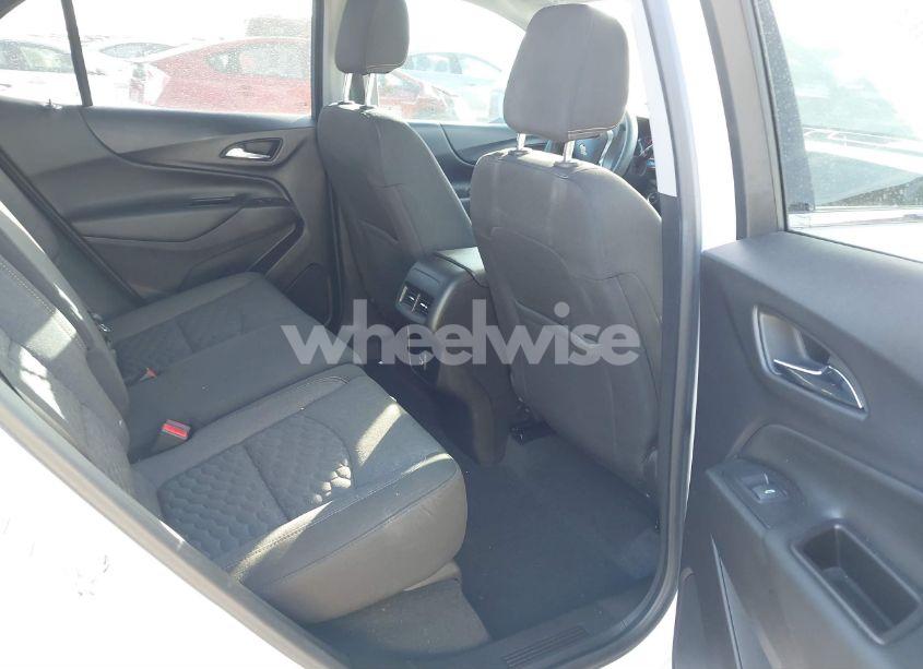 Photo 8 of 2020 Chevrolet Equinox FWD 2FL (VIN 2GNAXJEV5L6261380)