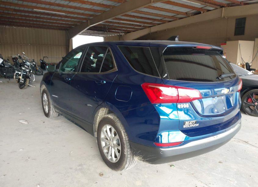 Photo 3 of 2021 Chevrolet Equinox FWD 2FL (VIN 2GNAXJEV5M6150605)