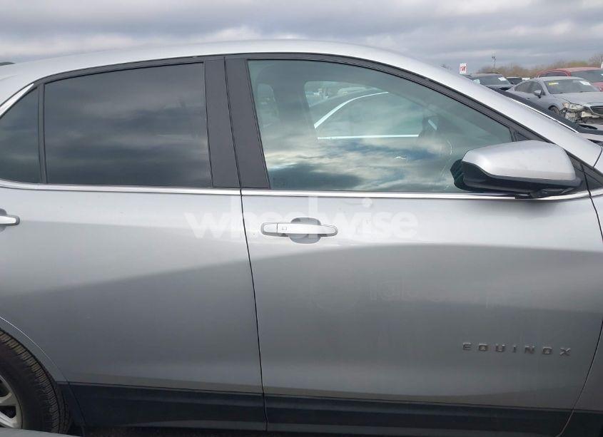 Photo 13 of 2021 Chevrolet Equinox FWD 2FL (VIN 2GNAXJEV5M6162026)