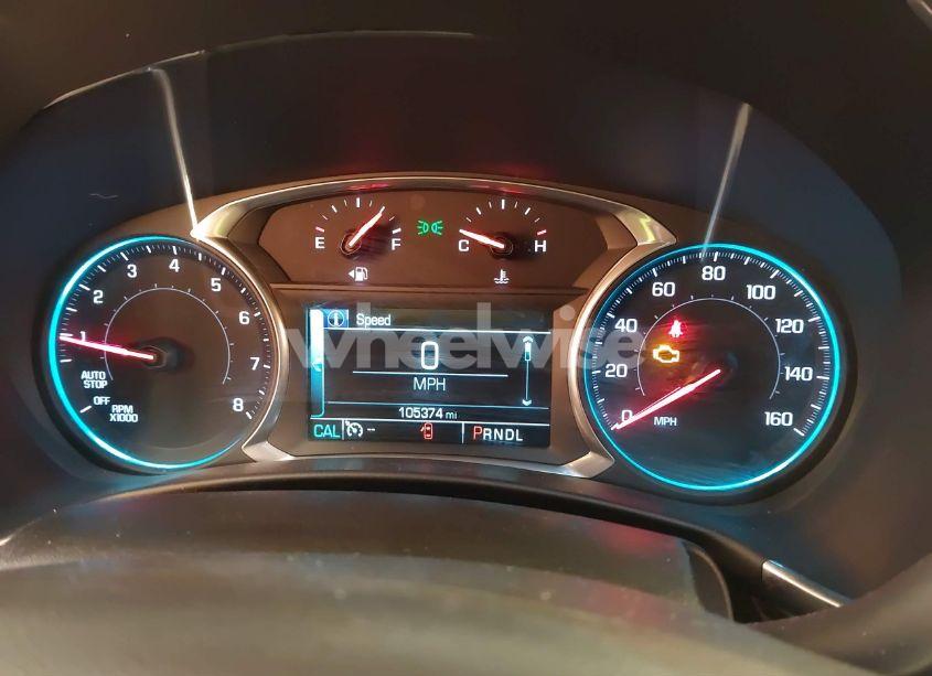 Photo 7 of 2018 Chevrolet Equinox LT (VIN 2GNAXJEV6J6209043)