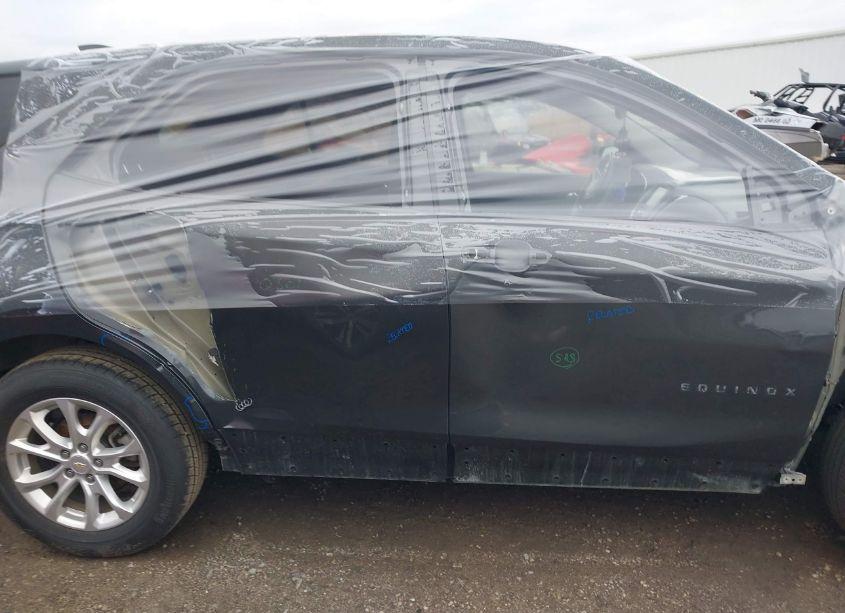 Photo 13 of 2018 Chevrolet Equinox LT (VIN 2GNAXJEV6J6222407)