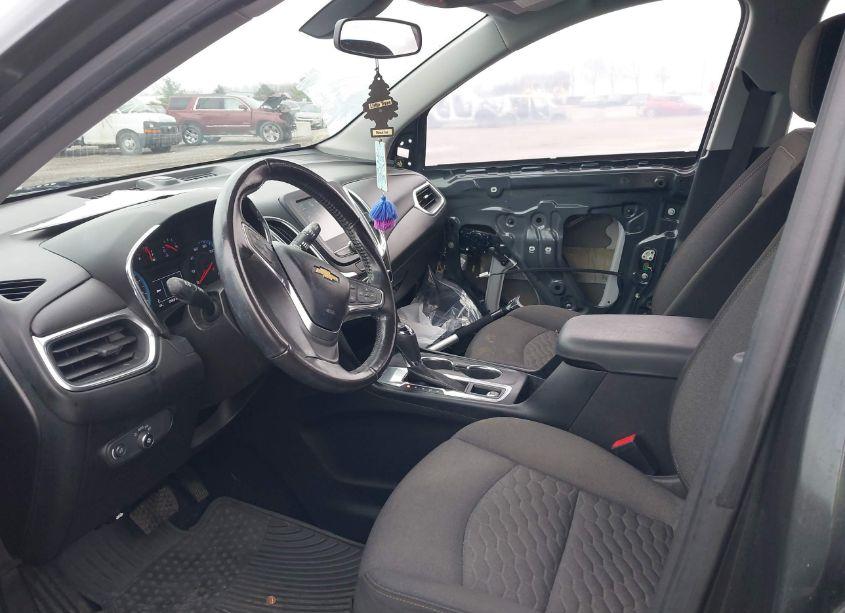 Photo 5 of 2018 Chevrolet Equinox LT (VIN 2GNAXJEV6J6222407)