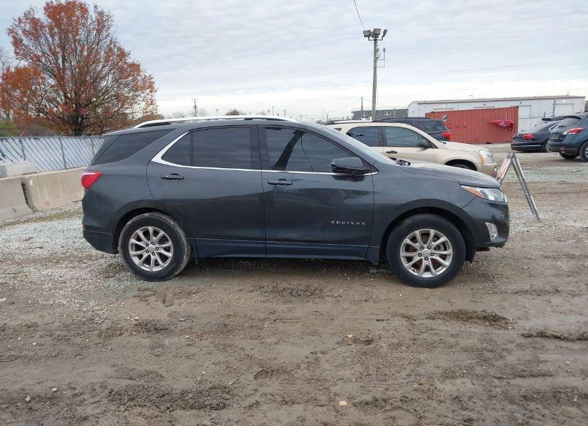 Photo 14 of 2018 Chevrolet Equinox LT (VIN 2GNAXJEV6J6237859)