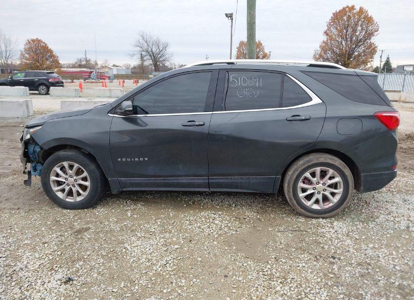 Photo 15 of 2018 Chevrolet Equinox LT (VIN 2GNAXJEV6J6237859)