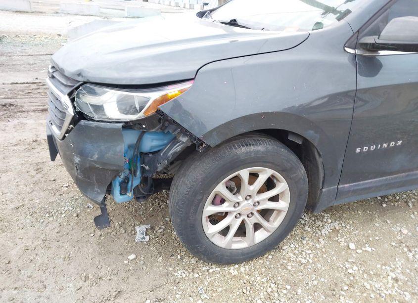 Photo 18 of 2018 Chevrolet Equinox LT (VIN 2GNAXJEV6J6237859)