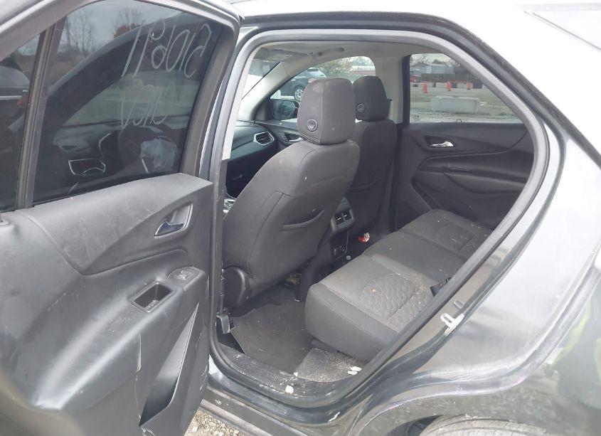 Photo 8 of 2018 Chevrolet Equinox LT (VIN 2GNAXJEV6J6237859)