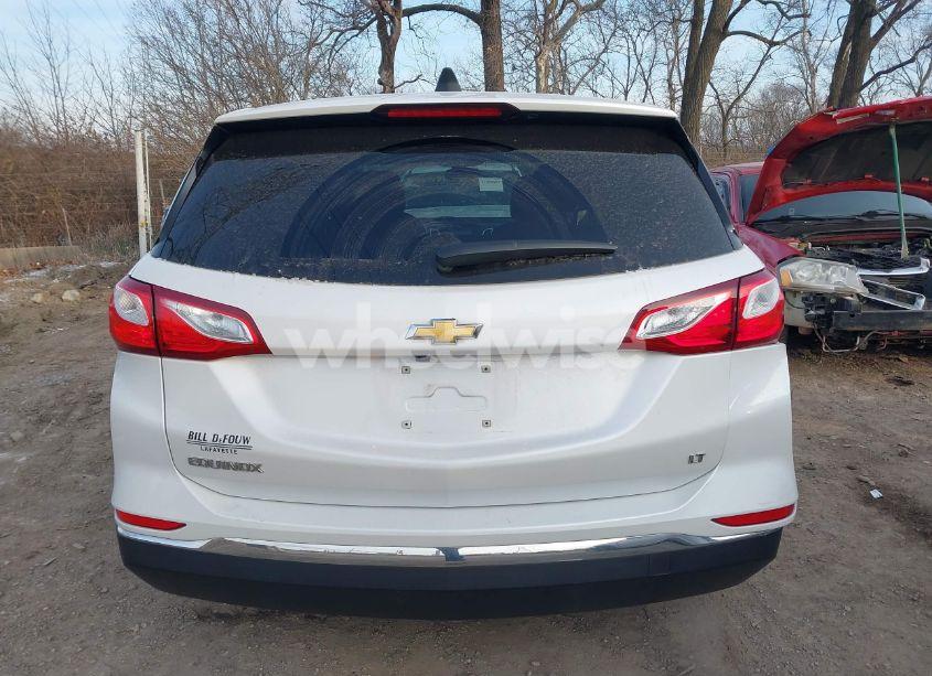 Photo 16 of 2018 Chevrolet Equinox LT (VIN 2GNAXJEV6J6241670)