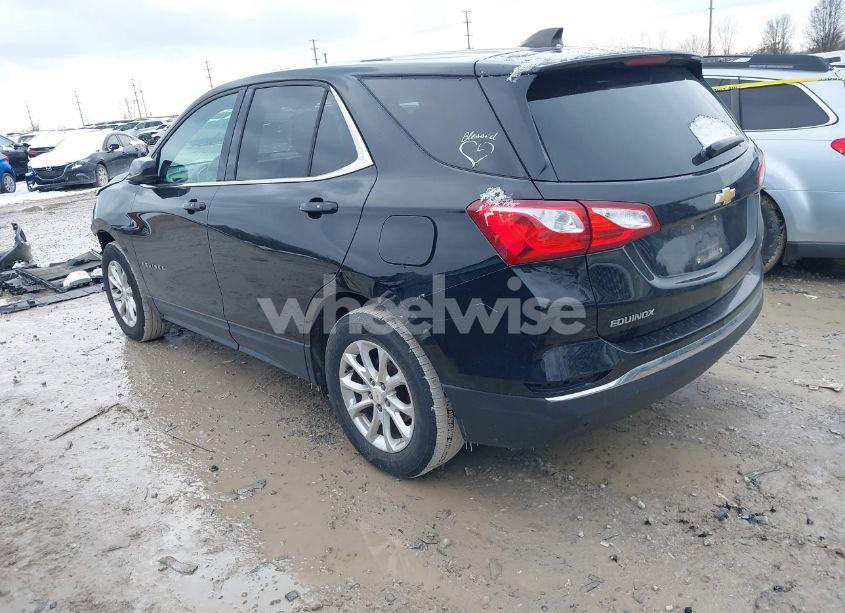 Photo 3 of 2018 Chevrolet Equinox LT (VIN 2GNAXJEV6J6248151)