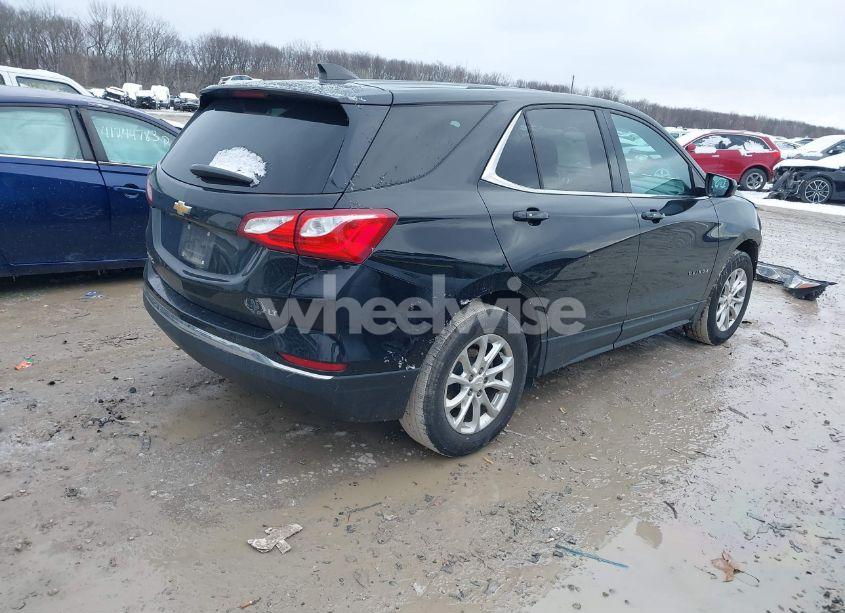 Photo 4 of 2018 Chevrolet Equinox LT (VIN 2GNAXJEV6J6248151)