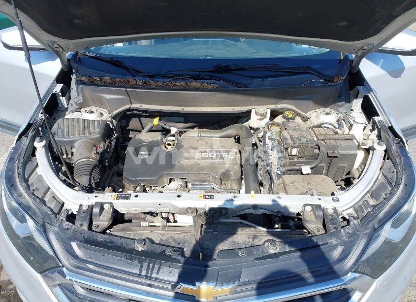 Photo 10 of 2018 Chevrolet Equinox LT (VIN 2GNAXJEV6J6283109)