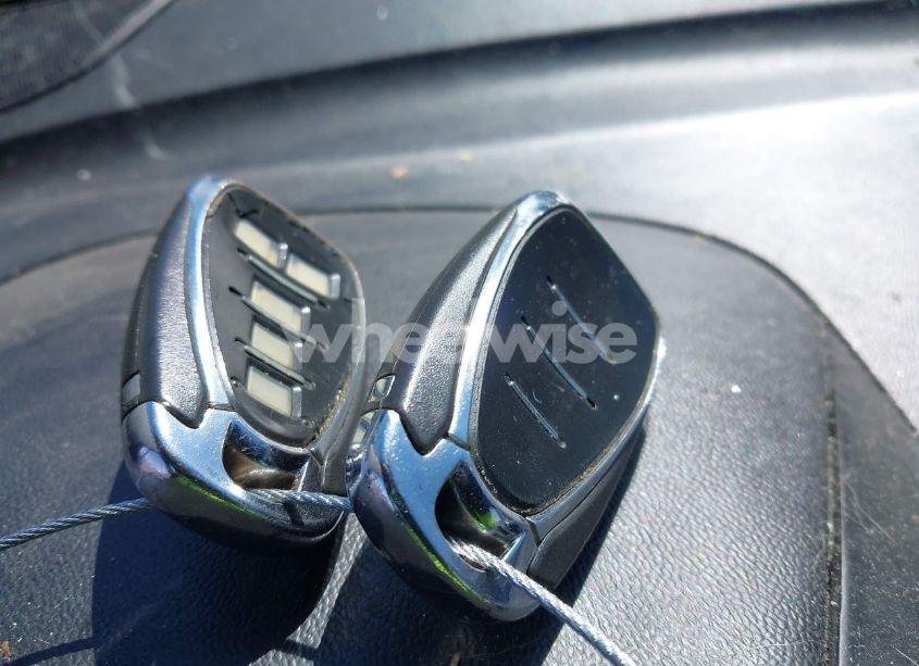 Photo 11 of 2018 Chevrolet Equinox LT (VIN 2GNAXJEV6J6283109)