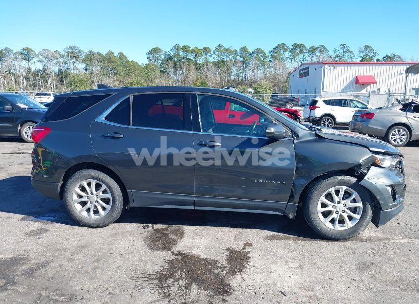 Photo 13 of 2018 Chevrolet Equinox LT (VIN 2GNAXJEV6J6285331)