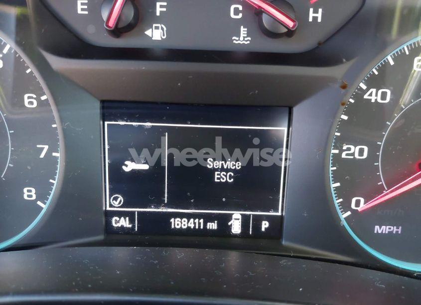 Photo 15 of 2018 Chevrolet Equinox LT (VIN 2GNAXJEV6J6285331)