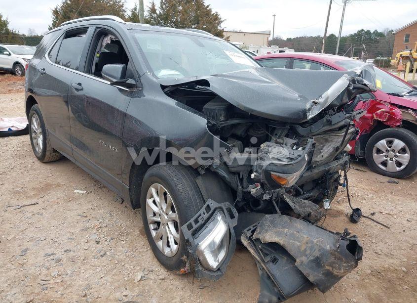 2018 Chevrolet Equinox LT (VIN 2GNAXJEV6J6294739) main photo