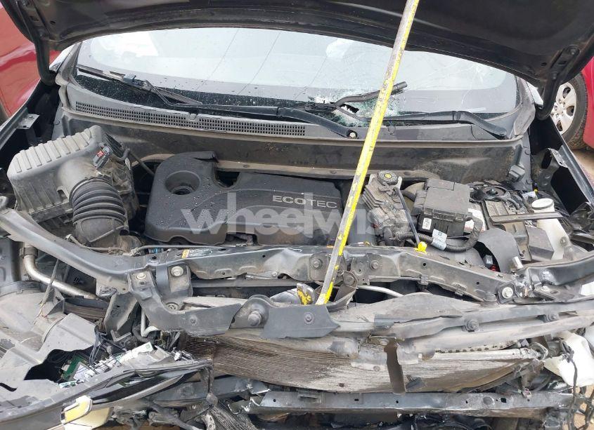 Photo 10 of 2018 Chevrolet Equinox LT (VIN 2GNAXJEV6J6294739)