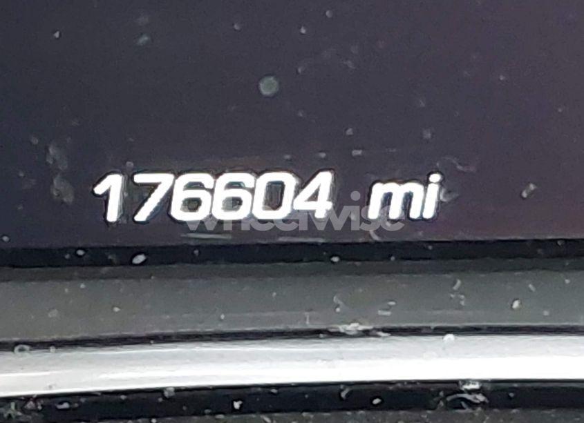 Photo 15 of 2018 Chevrolet Equinox LT (VIN 2GNAXJEV6J6294739)