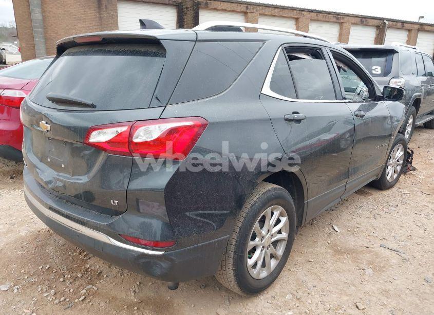 Photo 4 of 2018 Chevrolet Equinox LT (VIN 2GNAXJEV6J6294739)