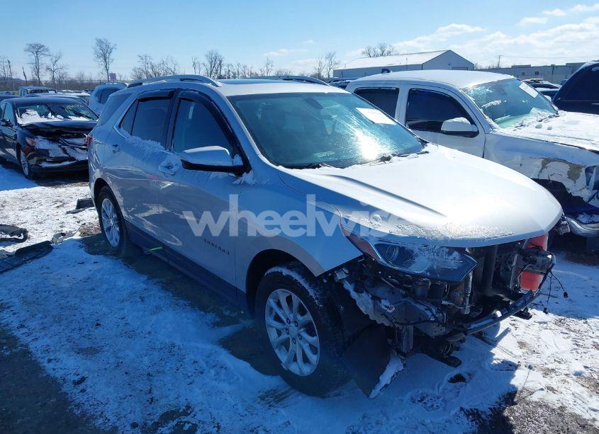2018 Chevrolet Equinox LT (VIN 2GNAXJEV6J6336326) main photo