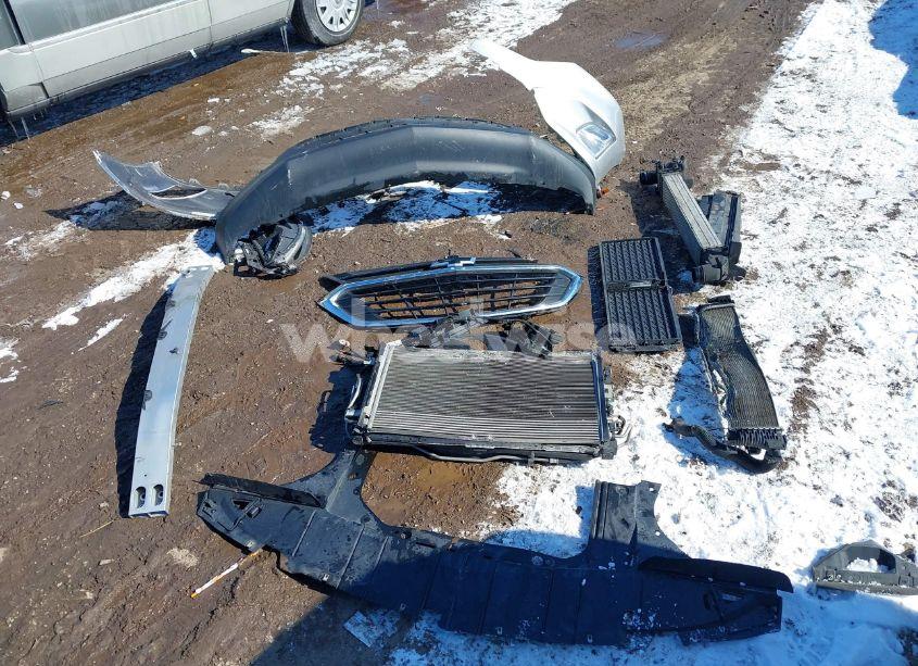 Photo 12 of 2018 Chevrolet Equinox LT (VIN 2GNAXJEV6J6336326)