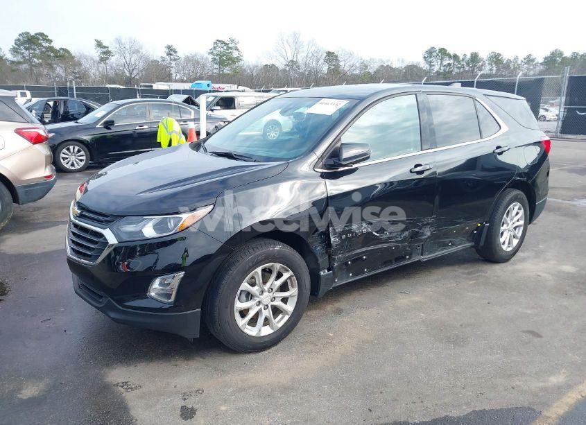 Photo 2 of 2019 Chevrolet Equinox LT (VIN 2GNAXJEV6K6144499)