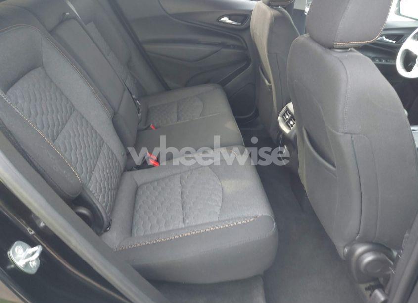 Photo 8 of 2019 Chevrolet Equinox LT (VIN 2GNAXJEV6K6144499)