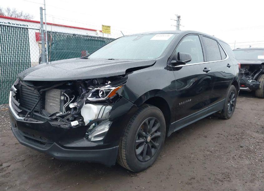Photo 2 of 2020 Chevrolet Equinox FWD 2FL (VIN 2GNAXJEV6L6133200)