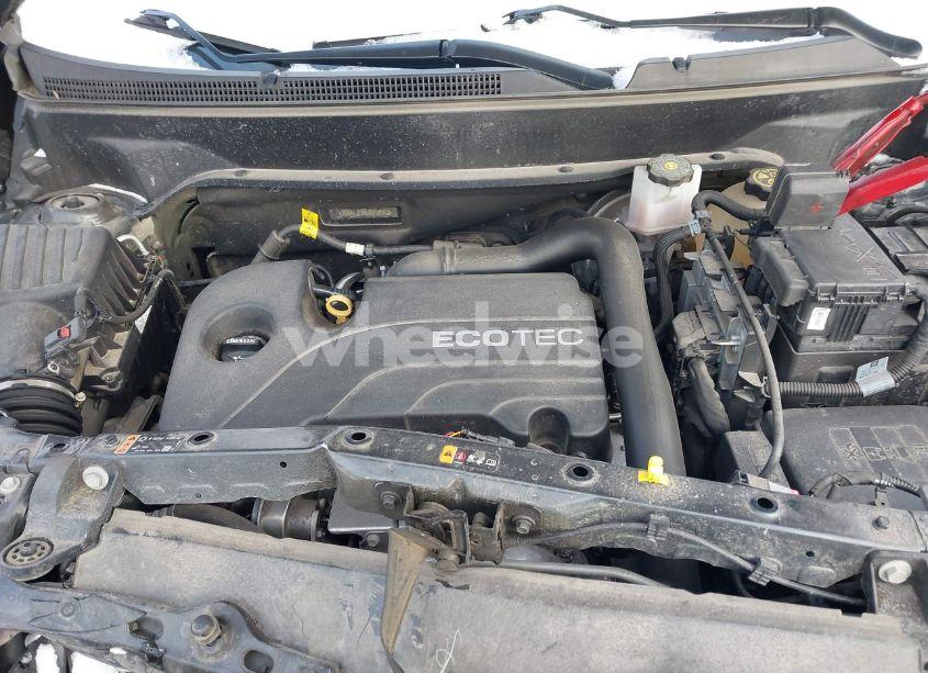 Photo 10 of 2020 Chevrolet Equinox FWD 2FL (VIN 2GNAXJEV6L6219042)