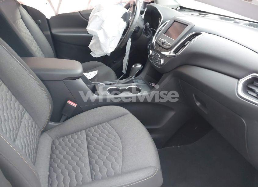 Photo 5 of 2020 Chevrolet Equinox FWD 2FL (VIN 2GNAXJEV6L6219042)