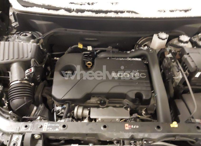 Photo 10 of 2020 Chevrolet Equinox FWD 2FL (VIN 2GNAXJEV6L6253739)