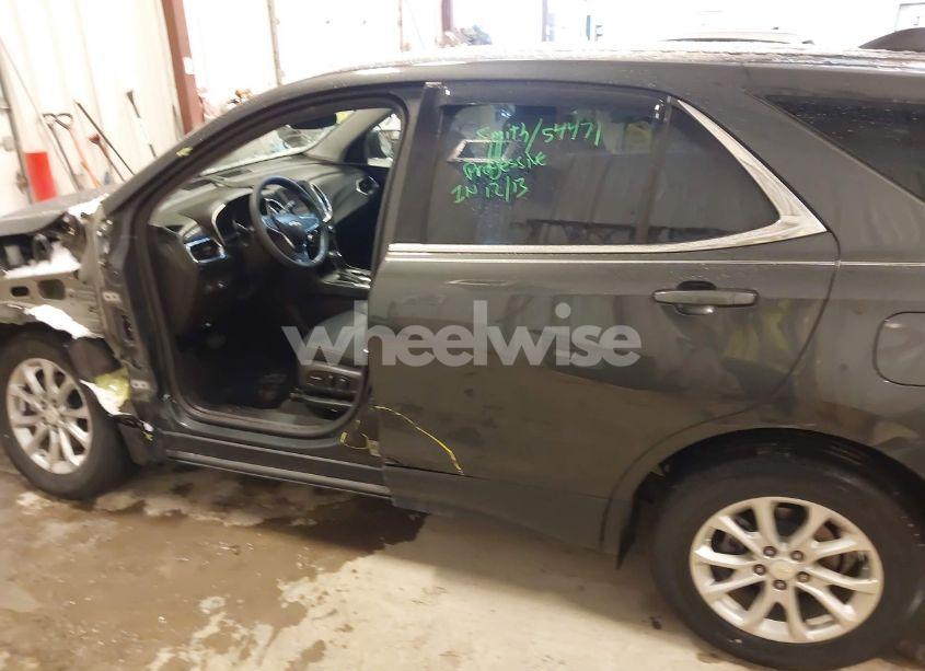 Photo 14 of 2020 Chevrolet Equinox FWD 2FL (VIN 2GNAXJEV6L6253739)