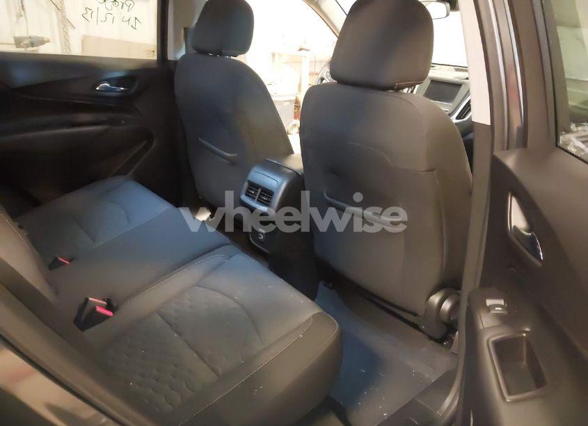 Photo 8 of 2020 Chevrolet Equinox FWD 2FL (VIN 2GNAXJEV6L6253739)