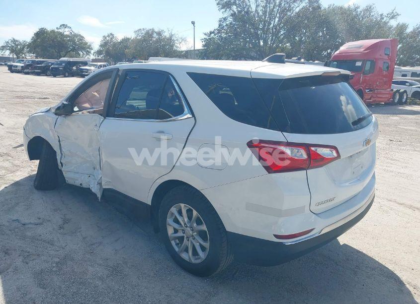 Photo 3 of 2021 Chevrolet Equinox FWD 2FL (VIN 2GNAXJEV6M6154565)