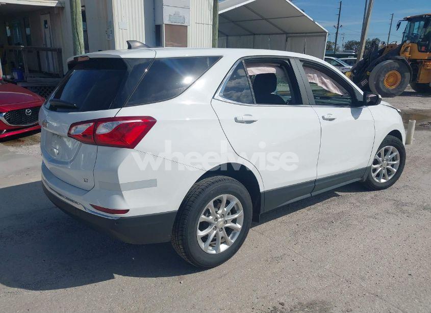 Photo 4 of 2021 Chevrolet Equinox FWD 2FL (VIN 2GNAXJEV6M6154565)