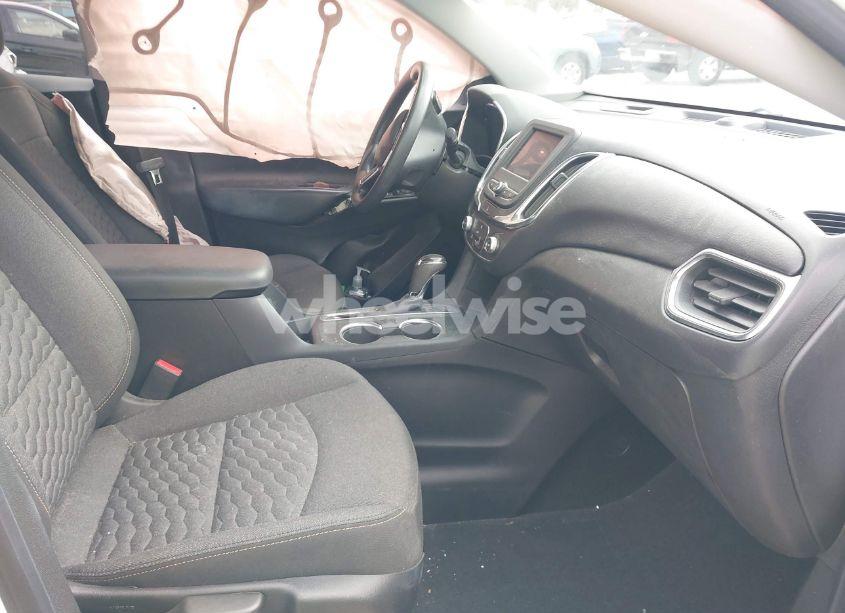 Photo 5 of 2021 Chevrolet Equinox FWD 2FL (VIN 2GNAXJEV6M6154565)