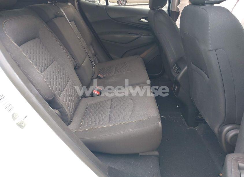 Photo 8 of 2021 Chevrolet Equinox FWD 2FL (VIN 2GNAXJEV6M6154565)