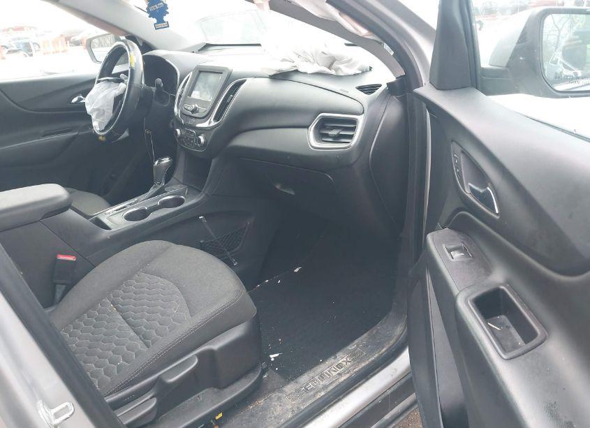 Photo 5 of 2018 Chevrolet Equinox LT (VIN 2GNAXJEV7J6131968)