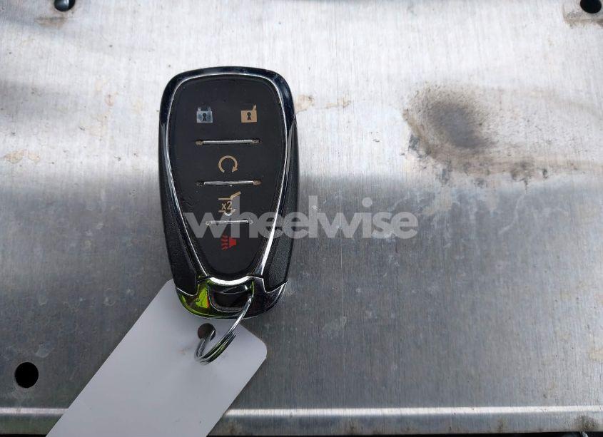 Photo 11 of 2018 Chevrolet Equinox LT (VIN 2GNAXJEV7J6163450)